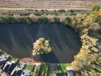 Lucht foto's van de ijsbaan van Hamar in Stadskanaal
